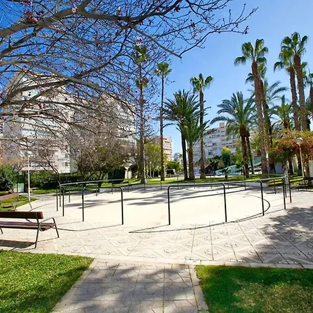 Garden With Pool And Ac Appartamento *
